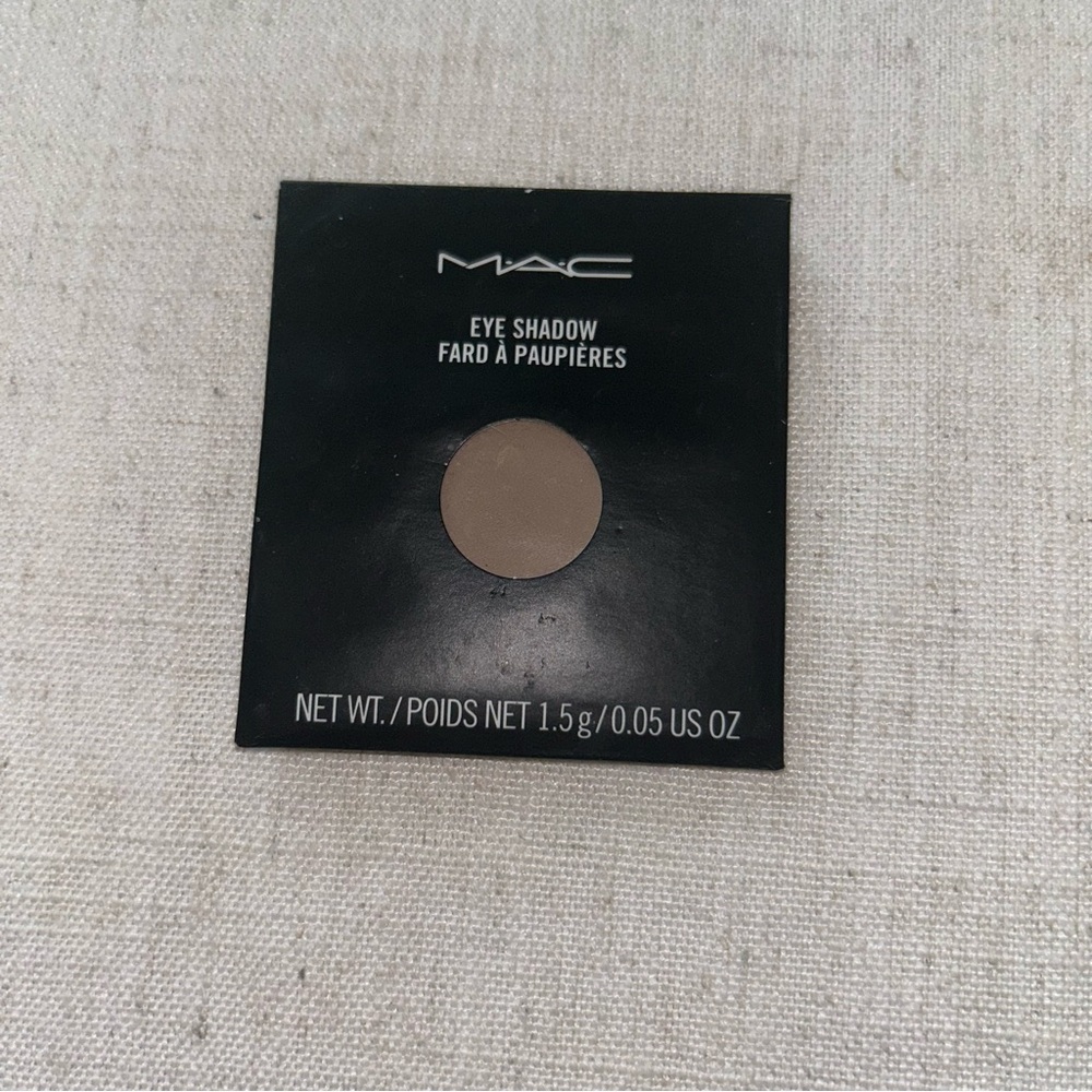 MAC eyeshadow‎ Omega D49
